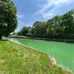 Les Rives Rémoises Appartement *