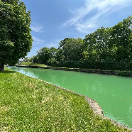 Les Rives Rémoises Appartamento *