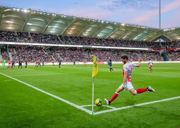 Les Rives Remoises Апартаменты Реймс