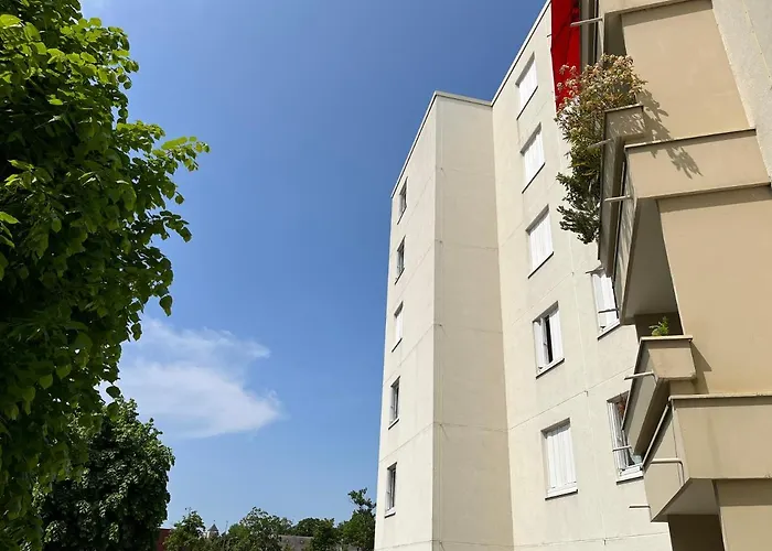 Апартаменты Les Rives Remoises Реймс